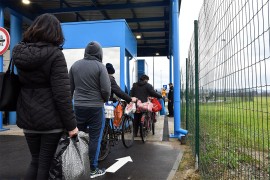 Apsurdi na granicama: 20 kg svježe ribe može, a pašteta zabranjena