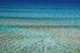 Provjerava se čistoća mora na plaži u Zadru