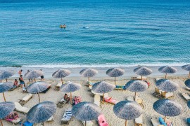Državljanin BiH uhapšen zbog sumnje da je krao po makarskim plažama