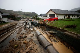 Poplave i klizišta na Novom Zelandu, stotine ljudi napuštaju domove