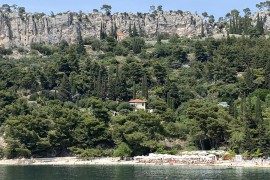Ženu udario grom dok je plivala: Iz mora je izvukli kupači