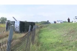 Prevrnuo se autobus pun putnika, jedna osoba poginula, 25 povrijeđeno