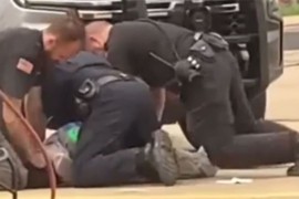Policajci brutalno tukli mladića na benzinskoj u SAD (UZNEMIRUJUĆI ...