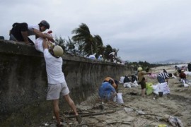 U tropskoj oluji povrijeđeno dvoje, zatvorene škole na Filipinima