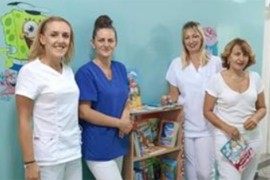 Donacija knjiga za dva bolnička odjeljenja