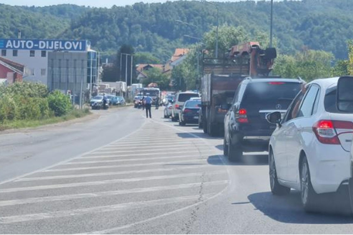 Policajac motorista povrijeđen u udesu u Banjaluci