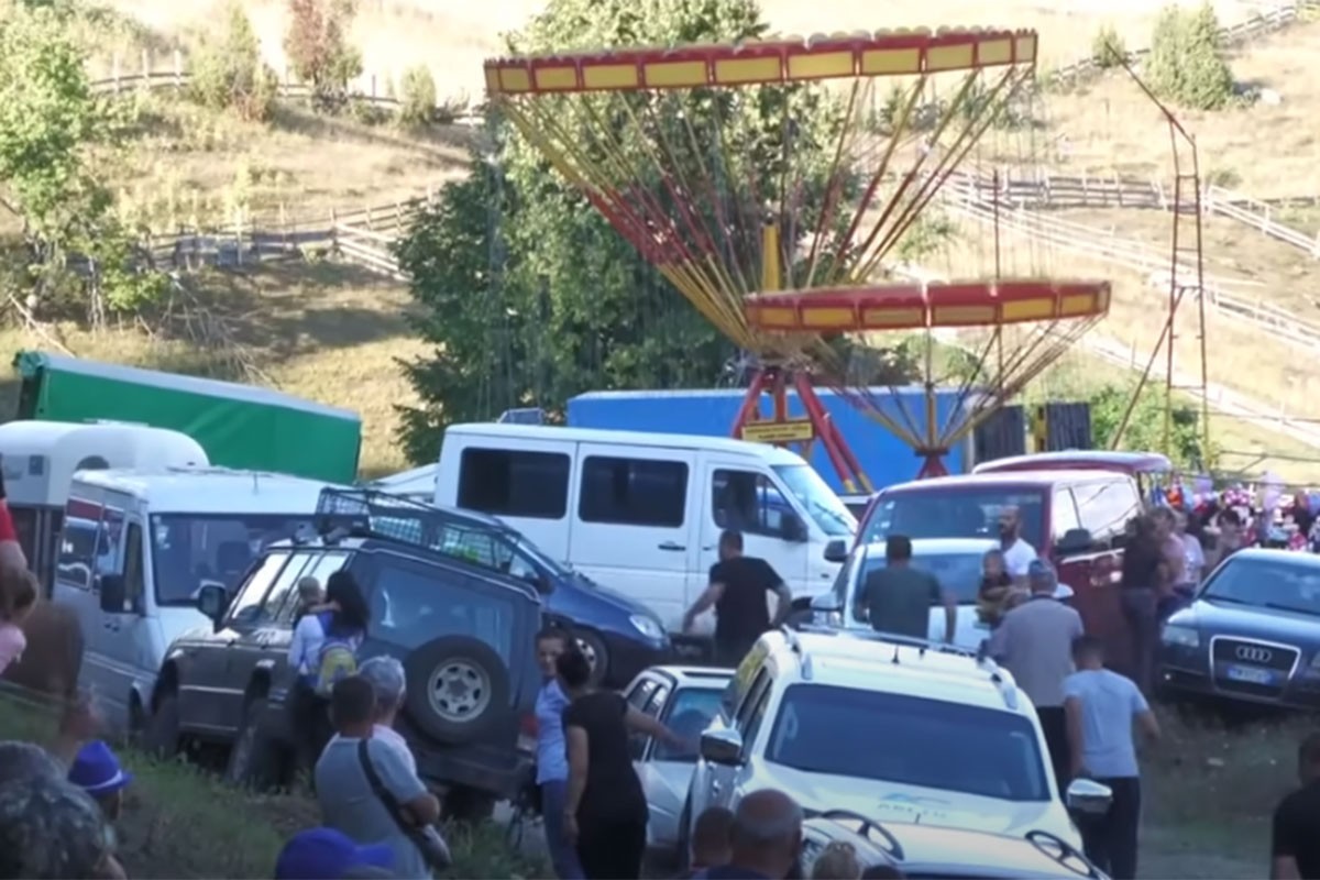 Bikovi probili ogradu na koridi u BiH, jedan čovjek povrijeđen