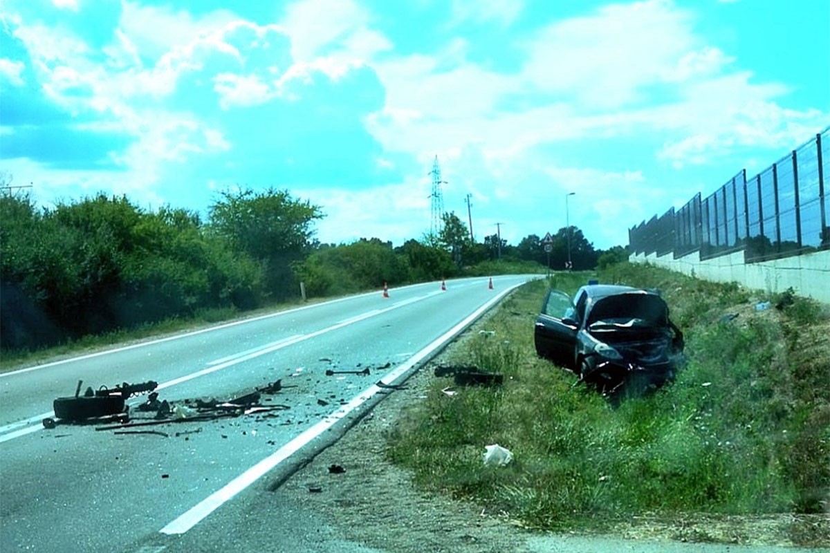 Sudar automobila iz Srbije kod Brčkog, pet povrijeđenih