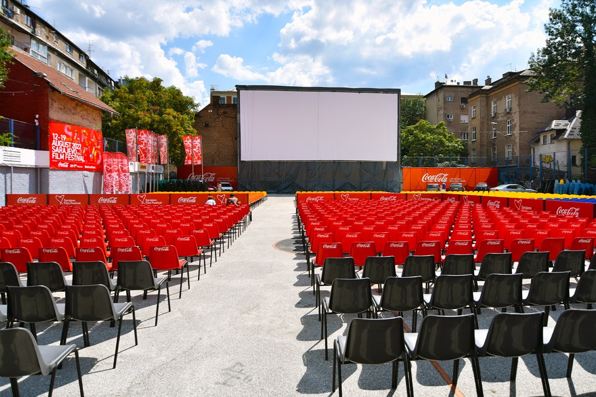 Podignuto najveće filmsko platno u regiji, u toku posljednje pripreme za SFF