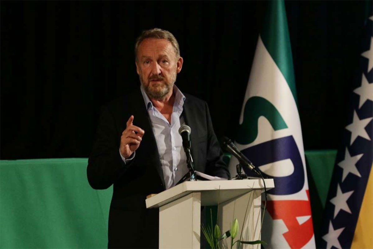 Izetbegović: Srbija igra dvostruku igru