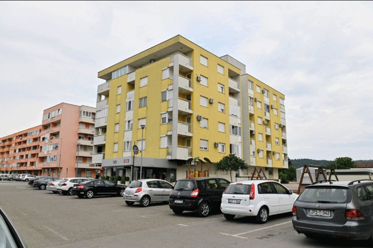 Zatraženo produženje pritvora za Banjalučanina zbog napada na ženu na igralištu
