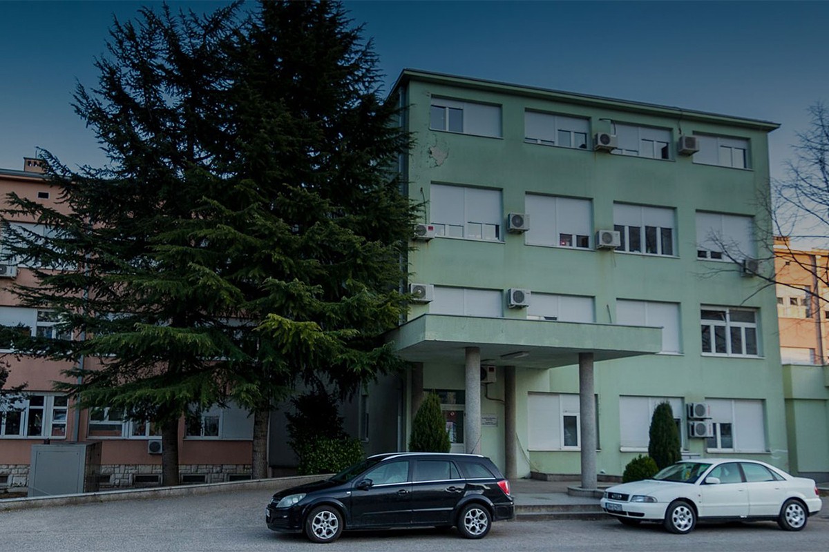 Muškarac ranjen u Grudama u životnoj opasnosti