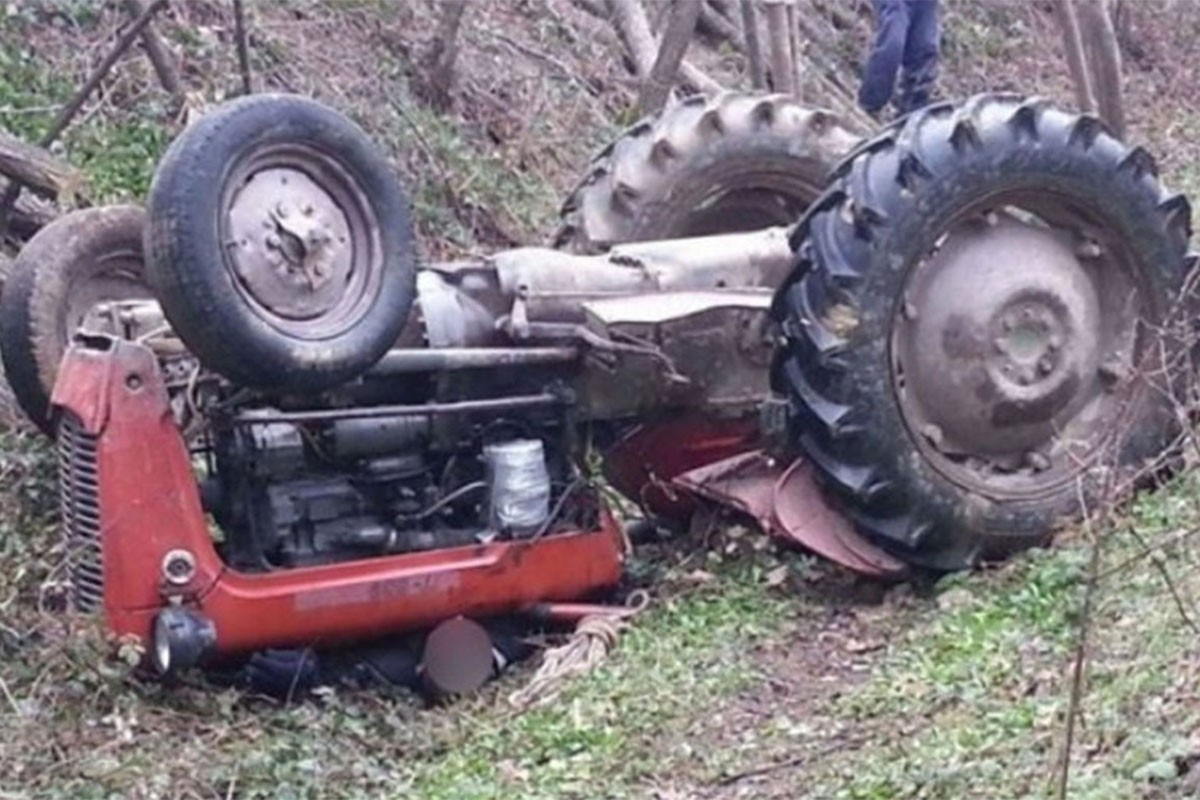 Traktorom udario u kuću i poginuo