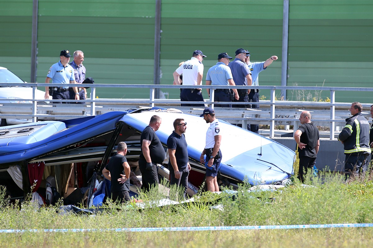 Problemi u istrazi teške nesreće: Nemoguće očitati brzinu poljskog autobusa
