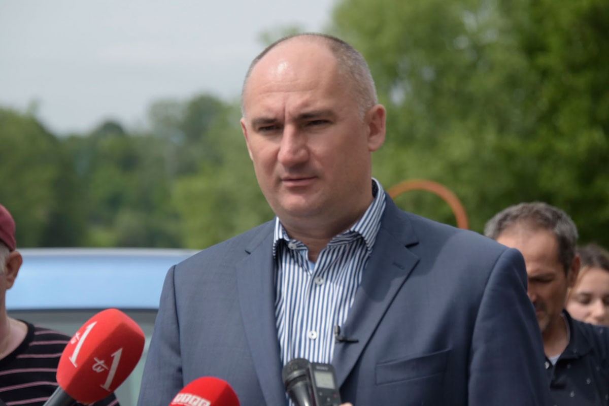 Topić: Stanivukovićem upravljaju stranci