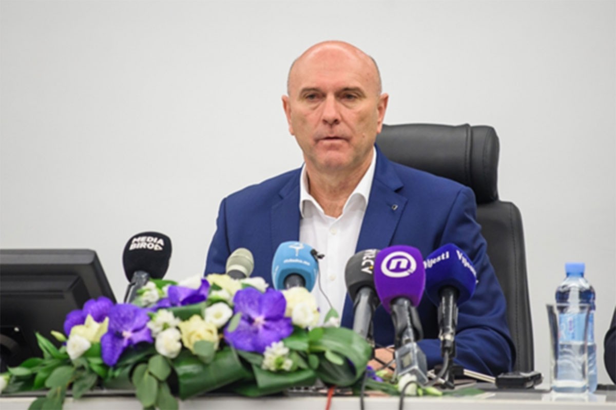 Gradonačelnik Budve podnio ostavku zbog potpisivanja Temeljnog ugovora?