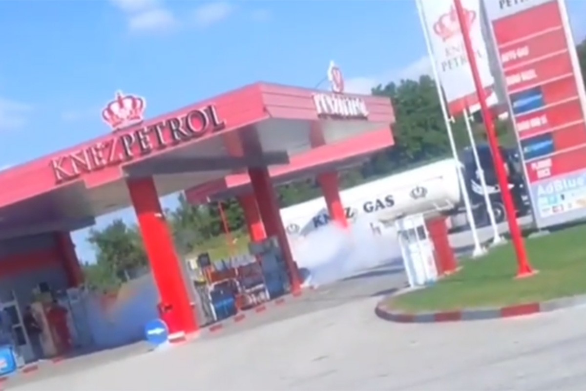 Zaustavljeno curenje gasa iz cisterne u Čačku