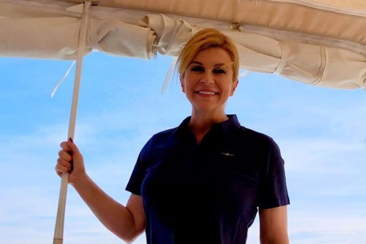 Kolinda Grabar-Kitarović u kratkim hlačama, svi komentarišu njene noge