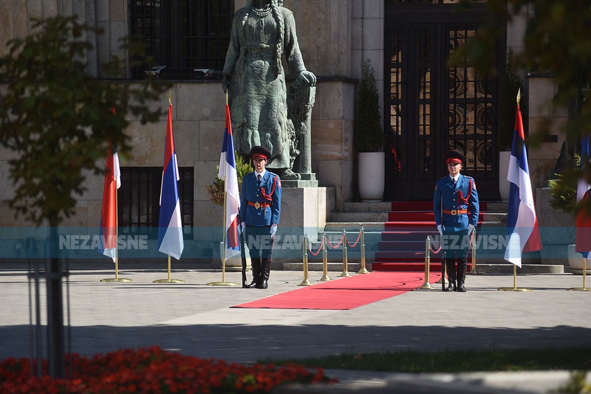 Analiza: Kome ide u prilog više kandidata za predsjednika RS
