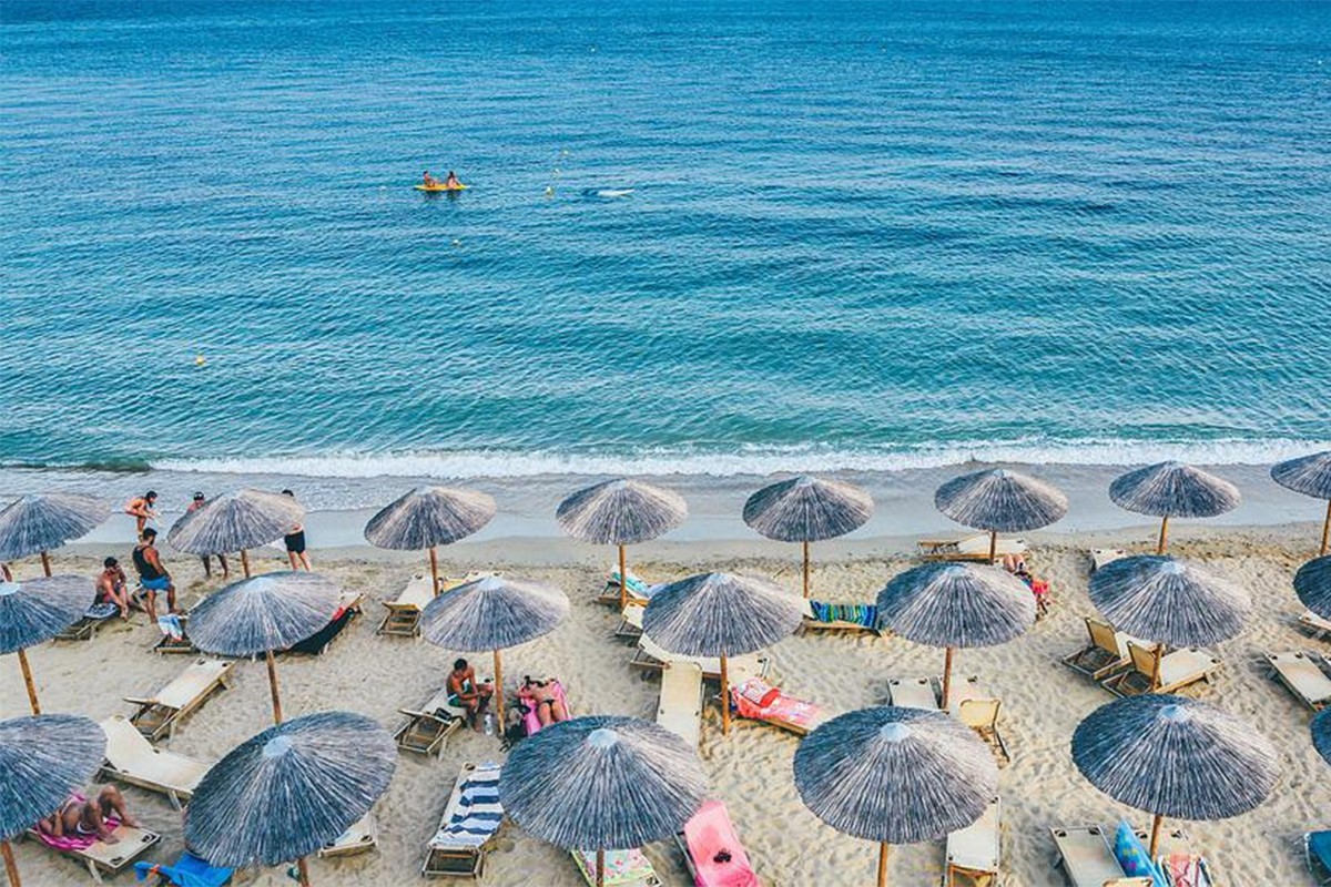 Državljanin BiH uhapšen zbog sumnje da je krao po makarskim plažama