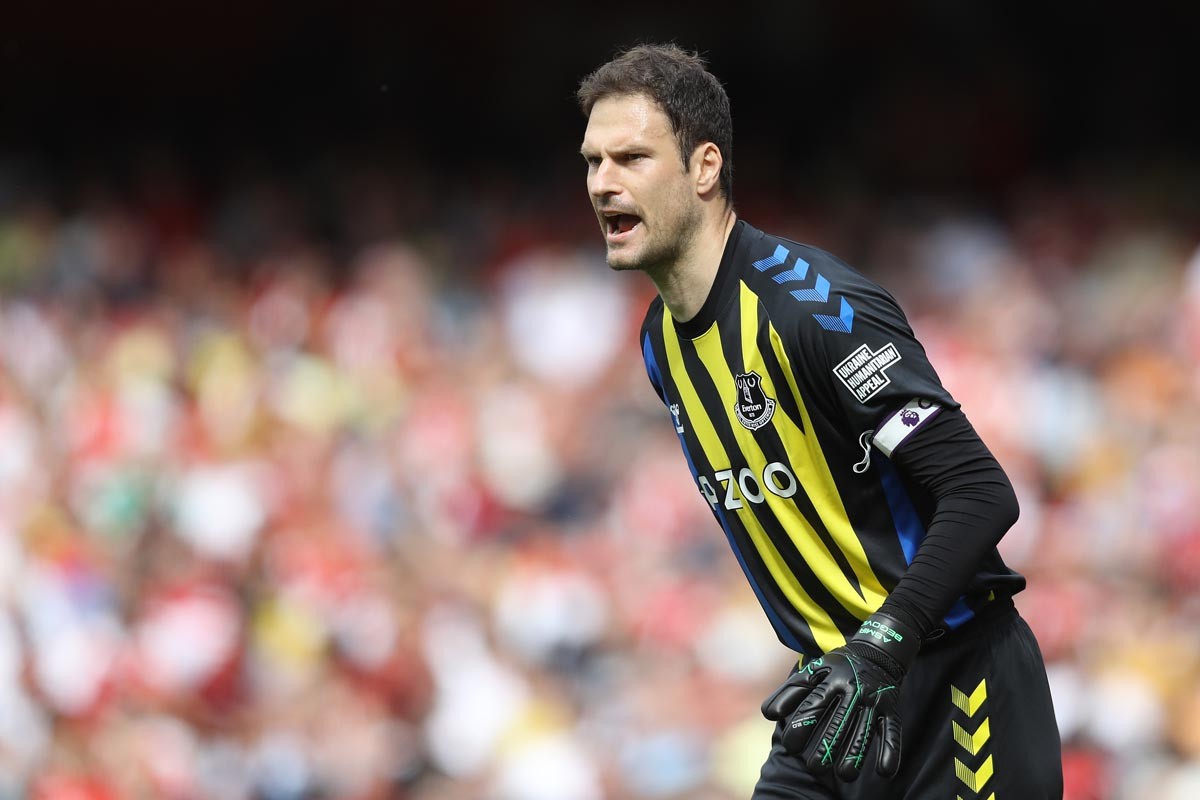 Asmir Begović želja engleskog i evropskog velikana