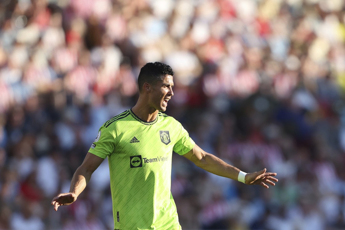 Ronaldo ostaje u Mančester junajtedu, traži pojačanja