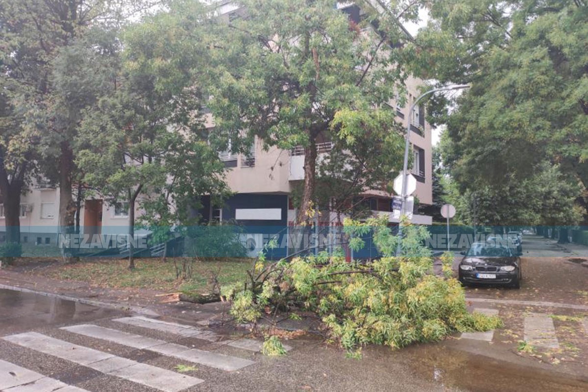 Nevrijeme protutnjalo Banjalukom