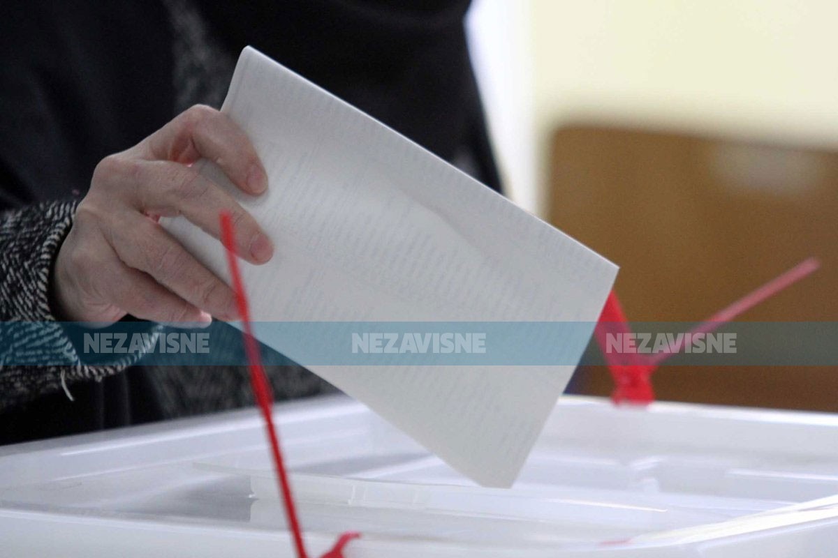 Pogledajte kako izgleda štampanje glasačkih listića za izbore u oktobru