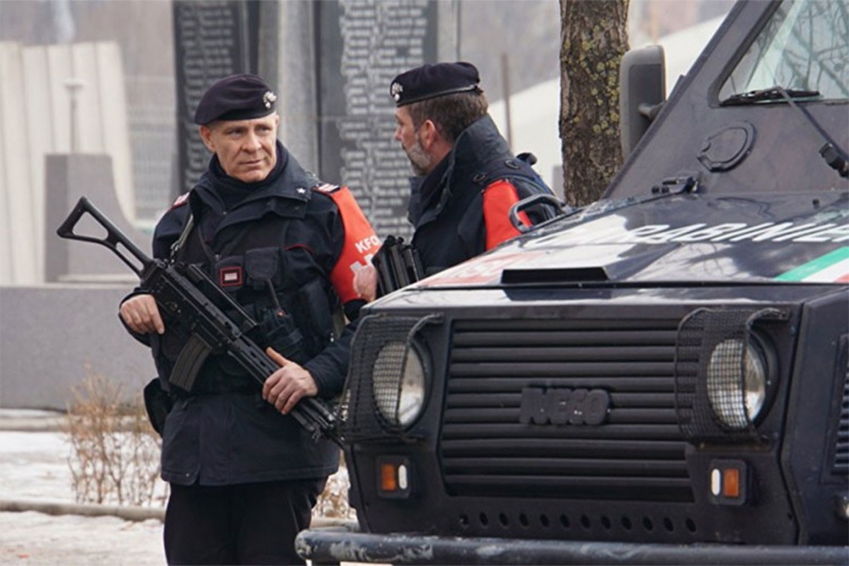 Albanija poslala drugi kontingent vojnika u KFOR u Peći