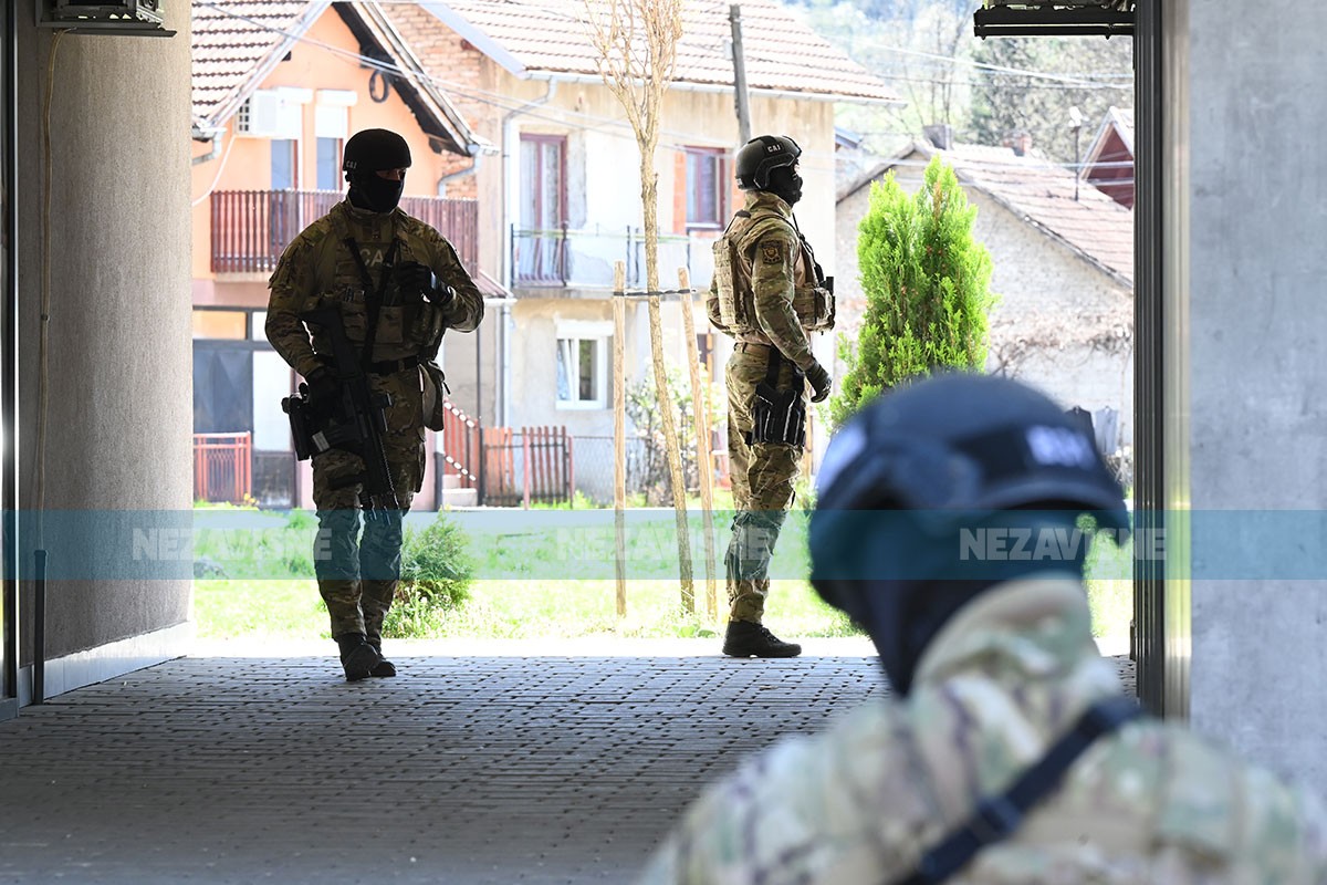 Bivšem specijalcu koji je osuđen zbog pljačke prijeti robija i zbog mita