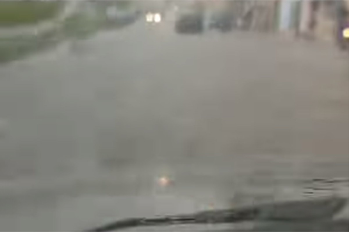 Sremska Mitrovica pod vodom: Padavine izazvale poplave na ulicama