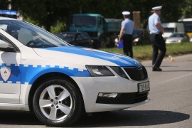 U sudaru dva golfa teško povrijeđen suvozač
