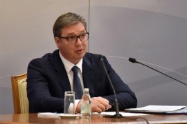 Makron i Šolc apeluju na Vučića da pokaže spremnost na teške odluke
