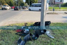 Kod Poljoprivredne škole u Banjaluci uništen semafor