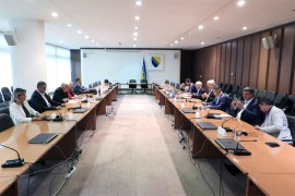 Sastanak u parlamentu BiH: Prva faza izborne kampanje protiče korektno