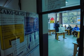 Biračke odbore treba da popune državni službenici