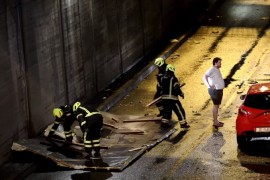 Snažno nevrijeme čupalo stabla i krovove po Zagrebu