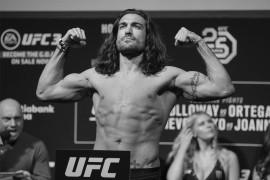 Preminuo bivši UFC borac Elijas Teodoru