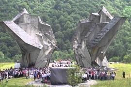 Iz lokala na Tjentištu ukradeni sef sa novcem i aparat za sladoled