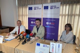 "Pod lupom": Lokalne izborne komisije manipulišu biračkim odborima