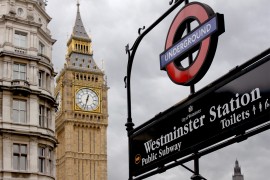 Dva policajca izbodena u Londonu, napadač uhapšen