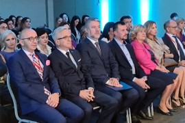 Čubrilović otvorio Međunarodni kongres doktora medicine