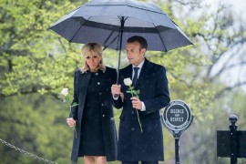 Emanuel i Brižit Makron ismijani na odavanju počasti Elizabeti II