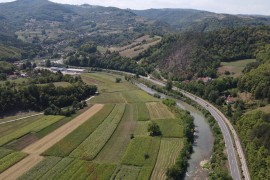 Mještani naselja Miloševo u Čelincu ogorčeni: Vozači jure i ne ...