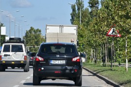 Saobraćajni znakovi sakriveni u krošnjama opasnost za vozače i ...
