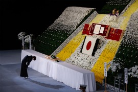 Japan se uz cvijeće i pozdrave oprostio od Abea