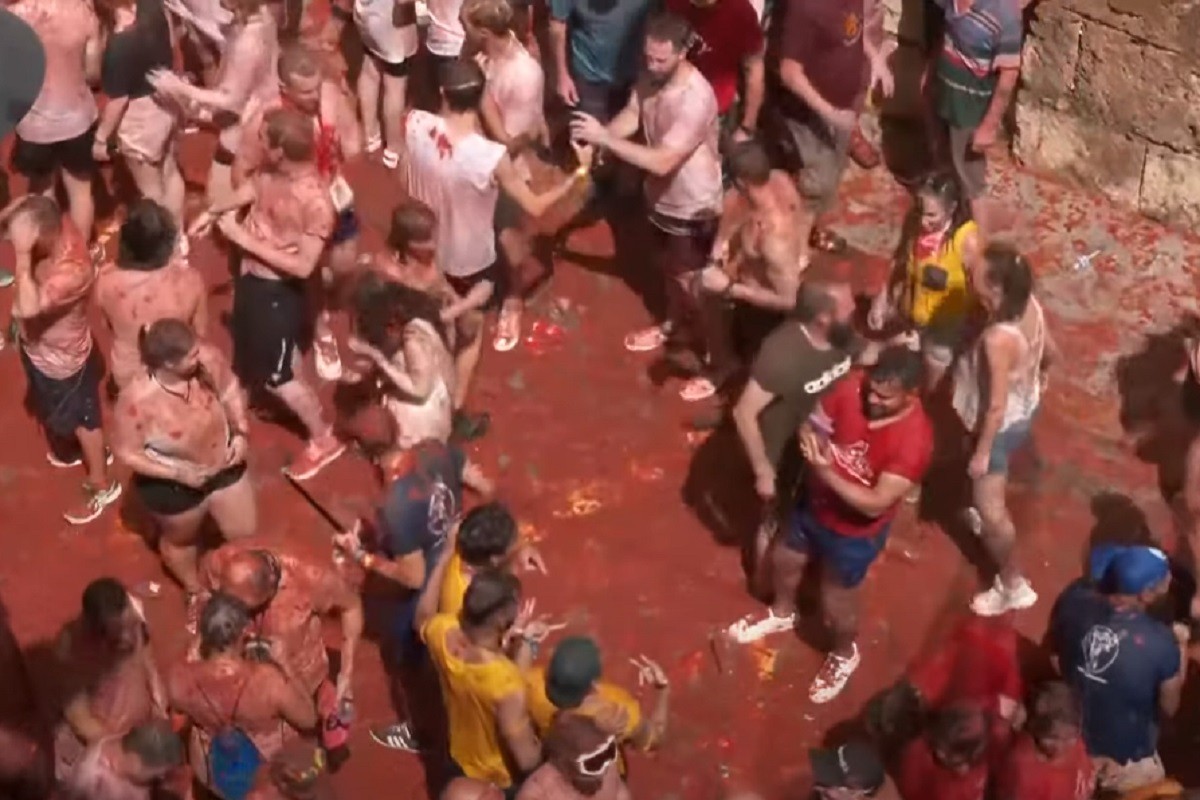 Slavni španski festival borbe paradajzom se vratio