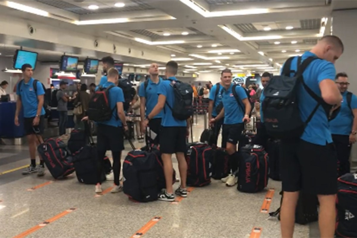 Košarkaši Srbije doputovali u Prag na Evrobasket