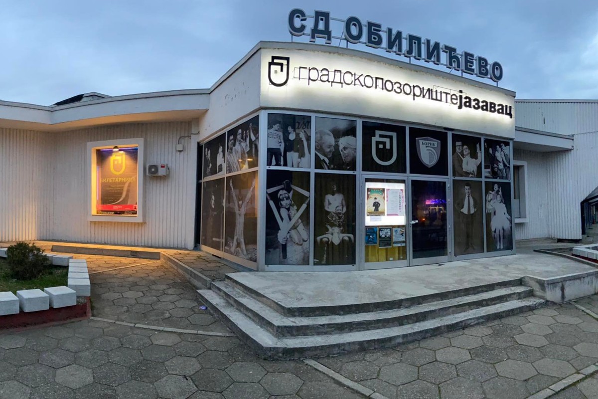 Sadržajan početak nove sezone: "Sve pet" i "Naši dani" u "Jazavcu"