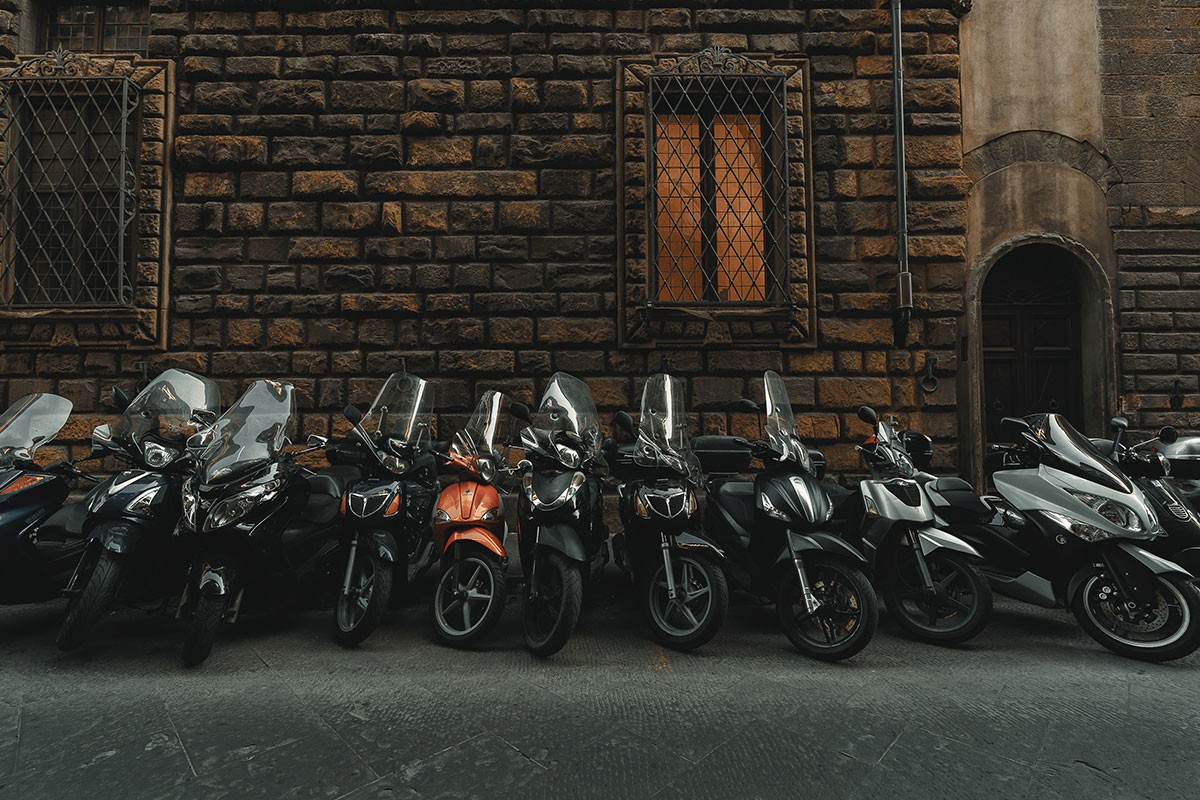 Motociklisti protiv naplaćivanja parkinga u Parizu